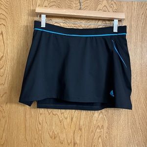 🧵Adidas Skort - Size M